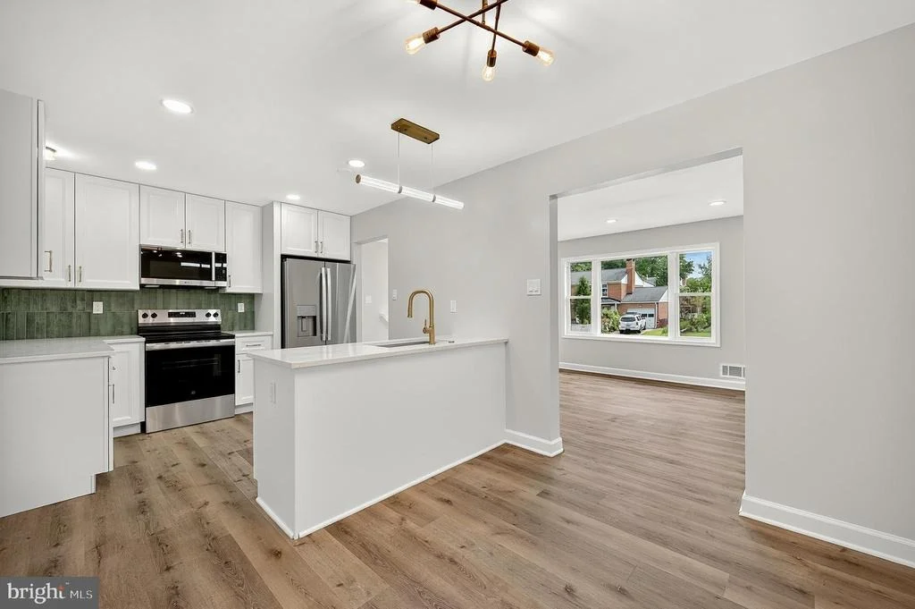 Photo of 4016 MAPLETON DRIVE