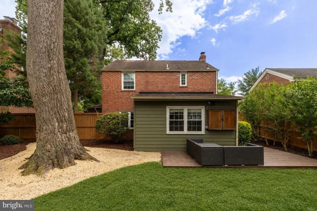 Photo of 1607 BALLARD STREET