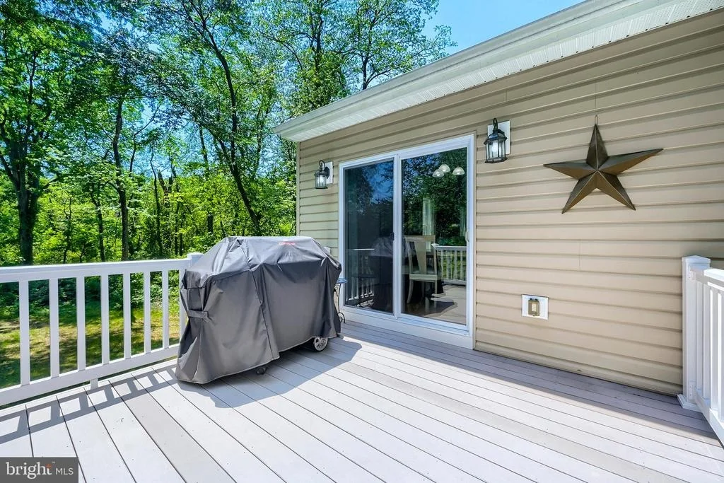 Photo of 8105 BEVERLY ROAD