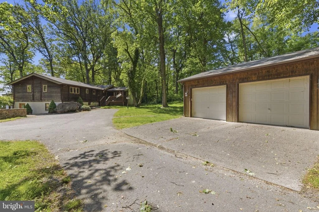 Photo of 137 PLUM POINT ROAD