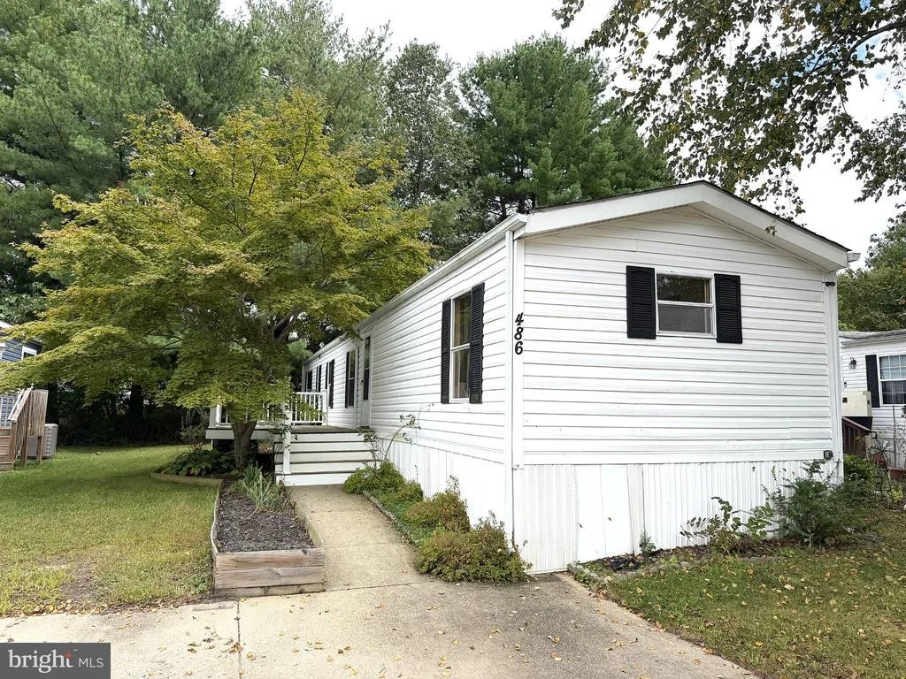 Photo of 486 KEITH ROAD
