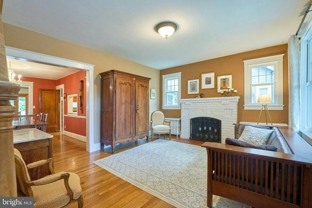 Photo of 3113 2ND ROAD N