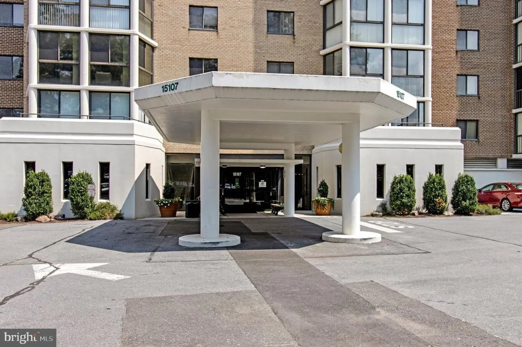 Photo of Unit 2409 at 15107 INTERLACHEN DRIVE