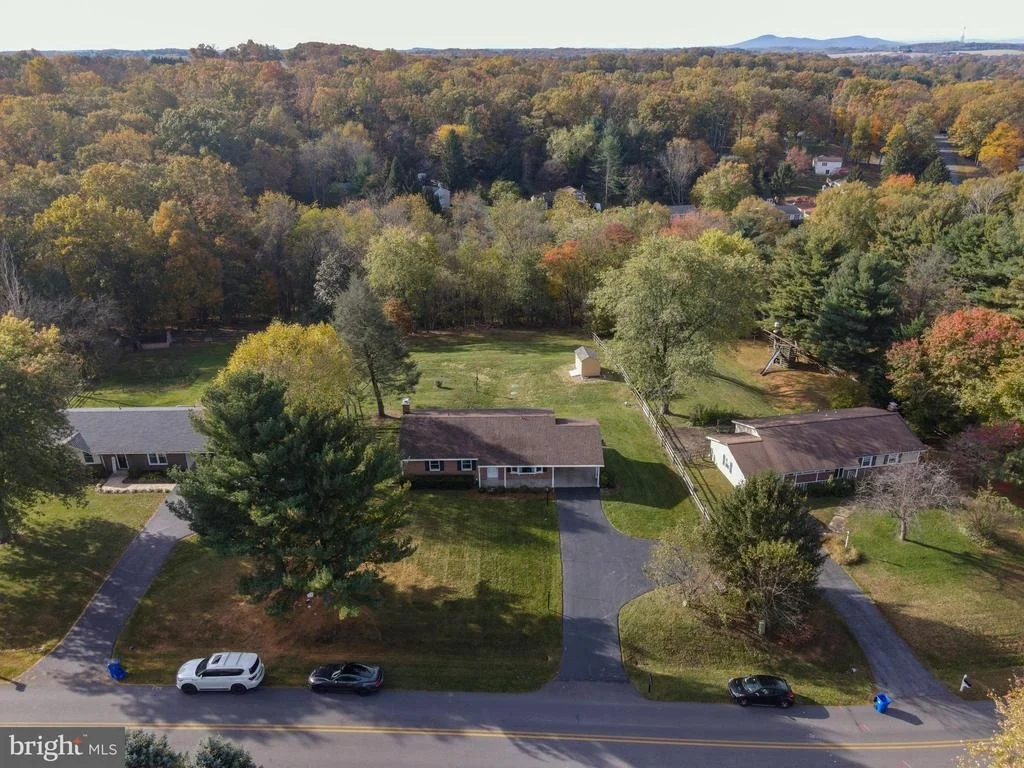 Photo of 12503 LEE HILL DRIVE