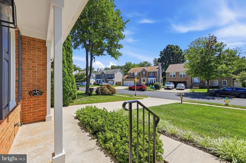 Photo of 1019 CHINABERRY DRIVE