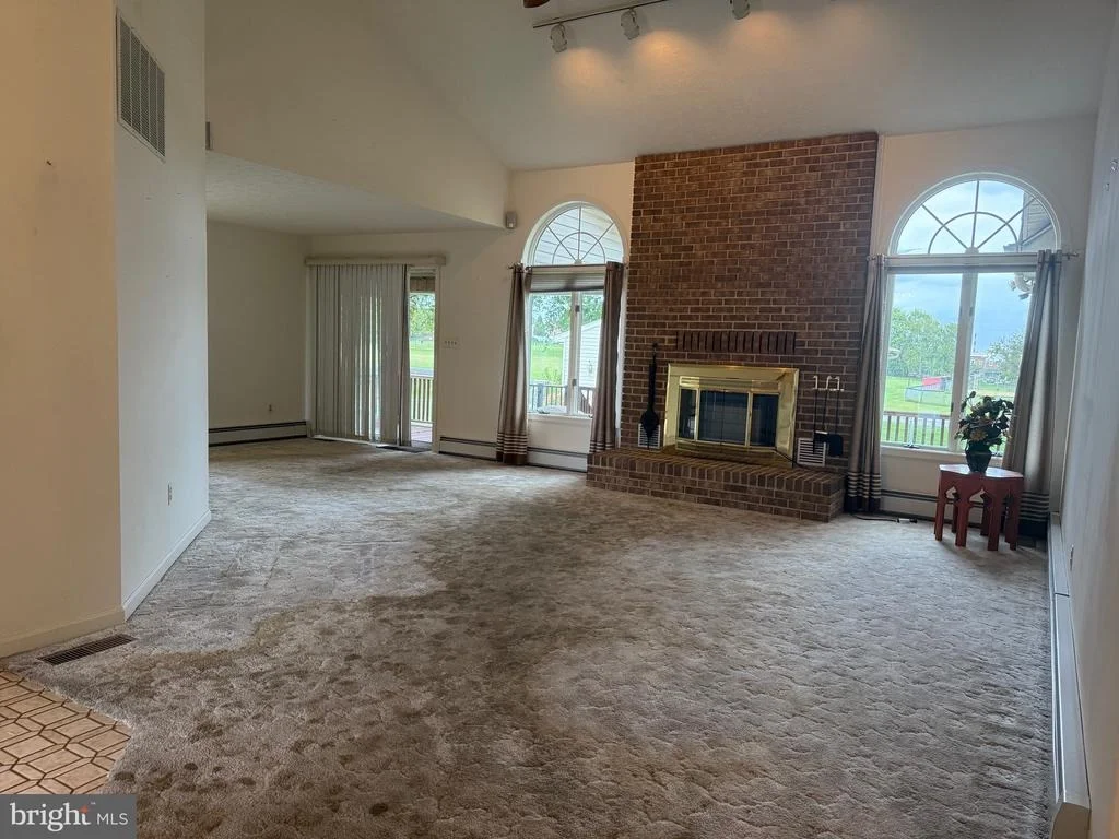 Photo of 7252 MEADOW LANE