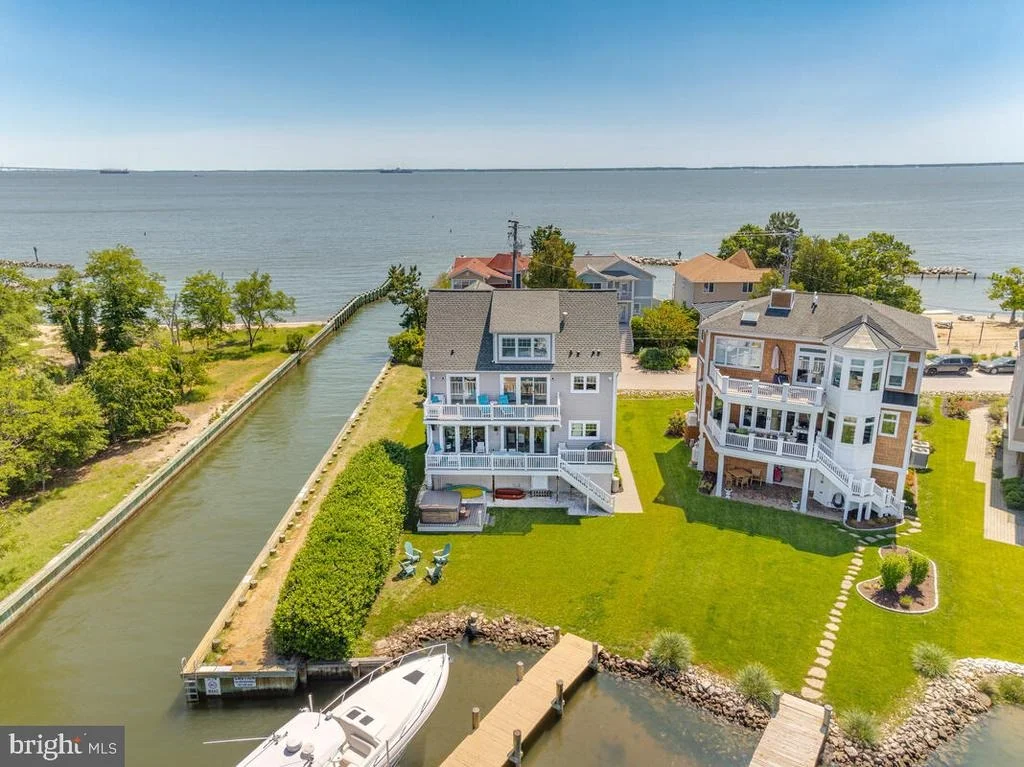 Photo of 3300 SHORE DRIVE