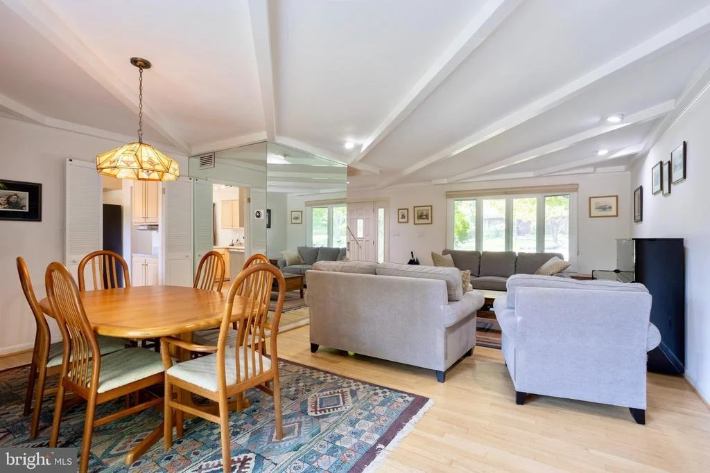 Photo of 2400 SUGARCONE ROAD