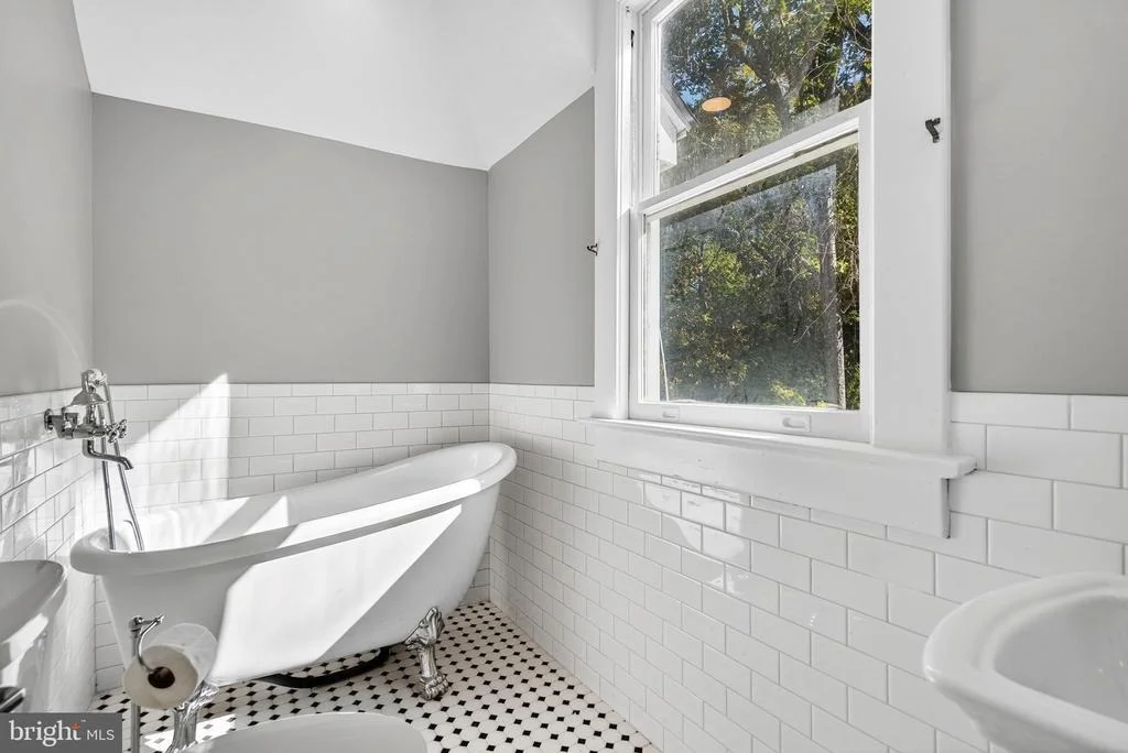 Photo of 4561 WESTON ROAD