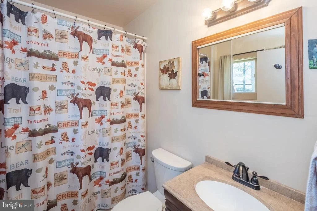 Photo of 245 OAK WAY ROAD