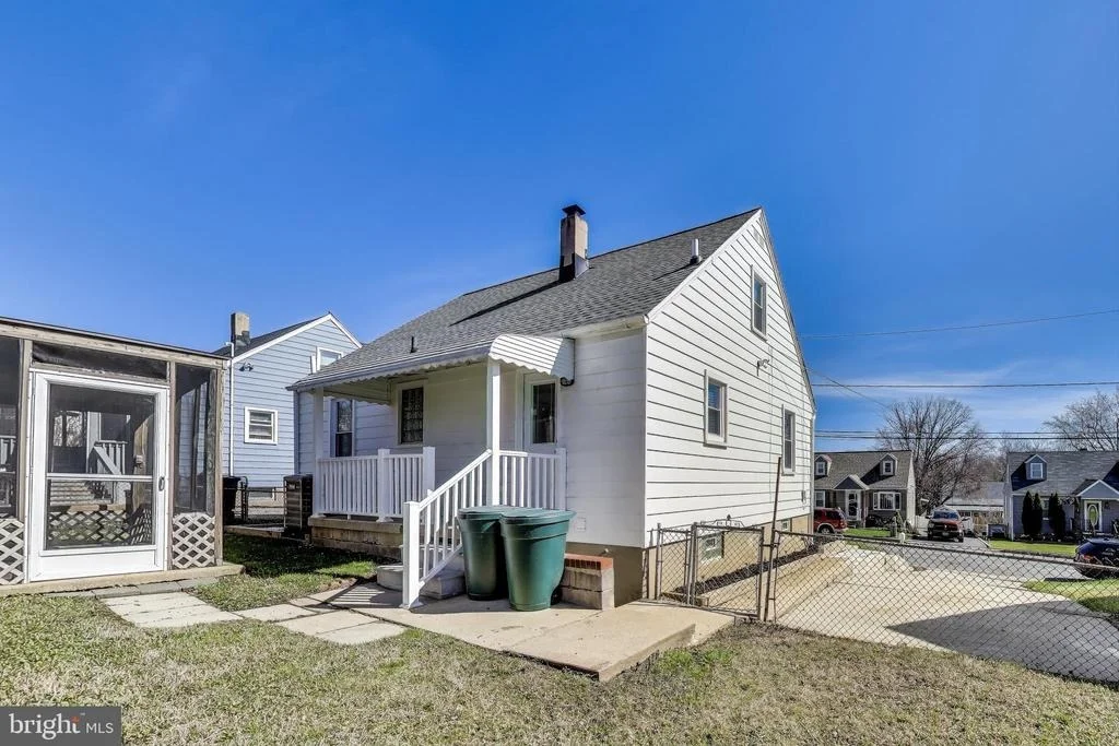 Photo of 1225 LANDOVER ROAD