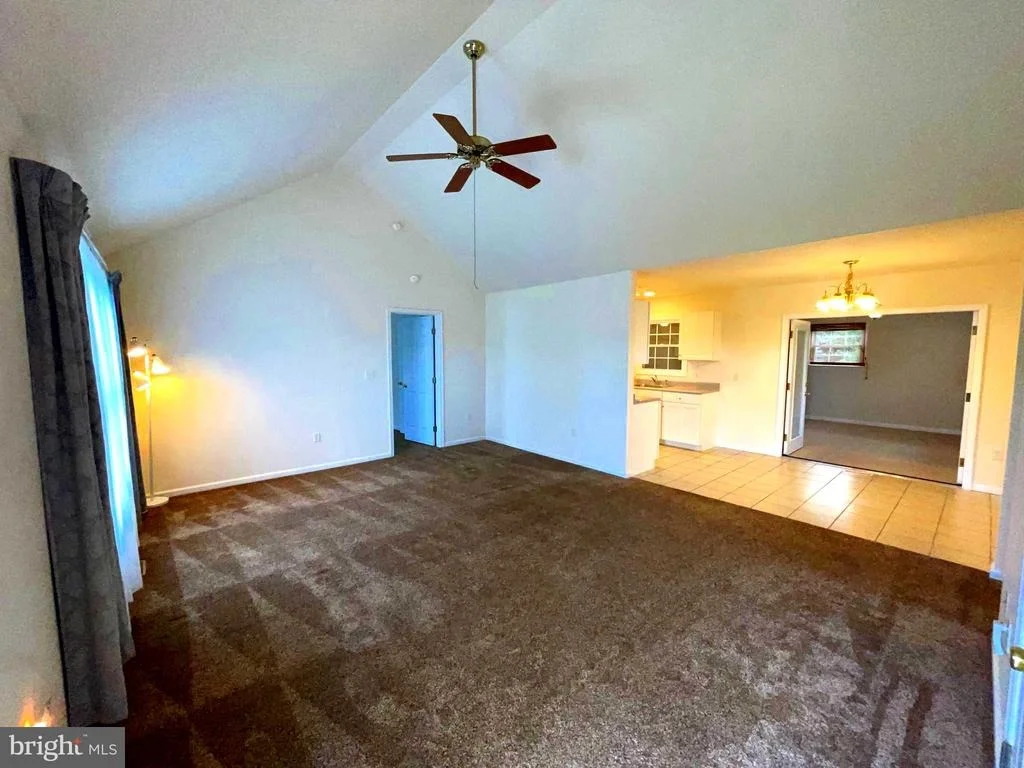 Photo of 28 CIRCLE DRIVE W