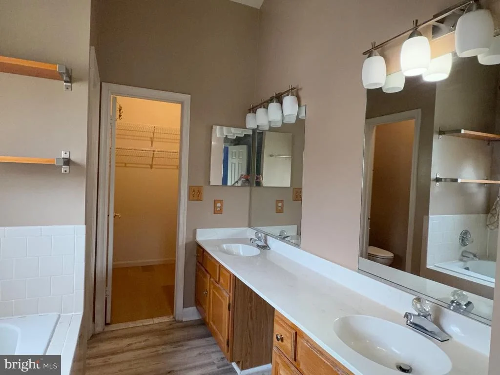 Photo of 9348 CREEKVIEW DRIVE