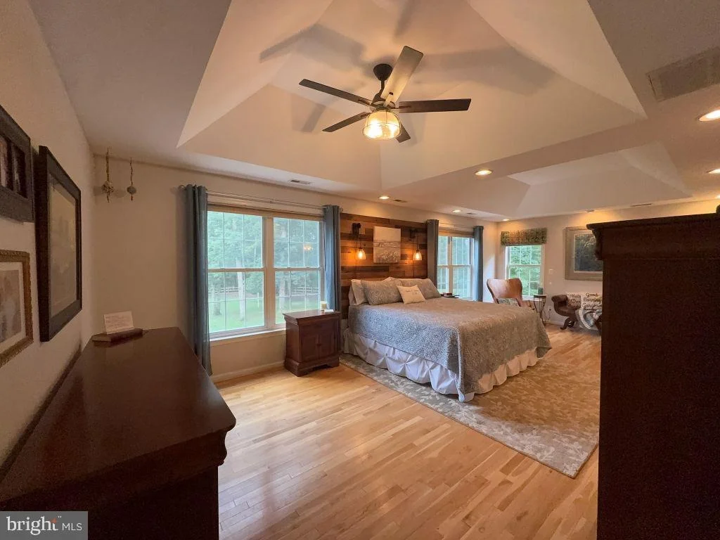Photo of 13611 PERIMETER DRIVE