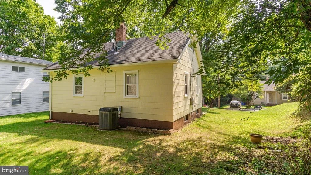 Photo of 4209 ROUND HILL ROAD