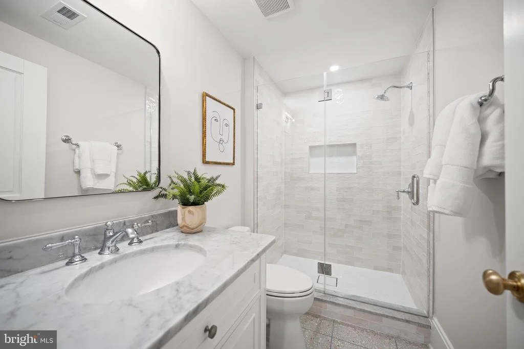 Photo of 5125 UPTON STREET NW