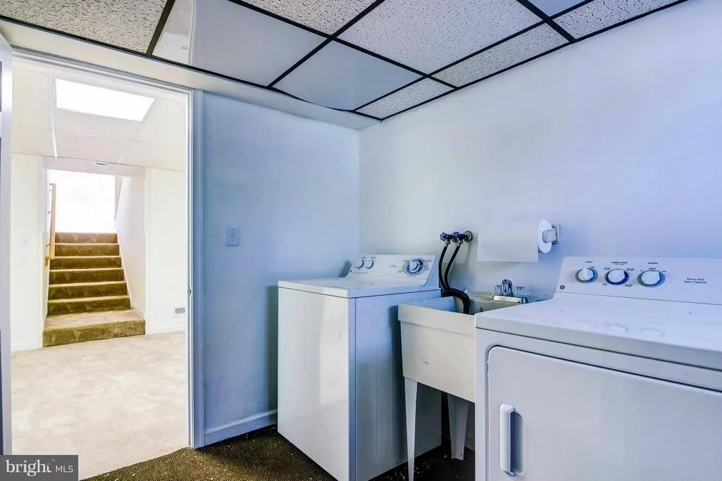 Photo of 3951 WALNUT STREET