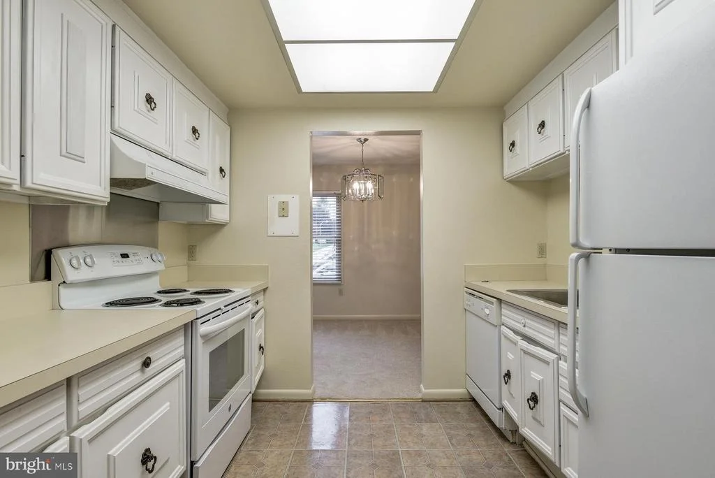 Photo of Unit 82F at 3632 GLENEAGLES DRIVE