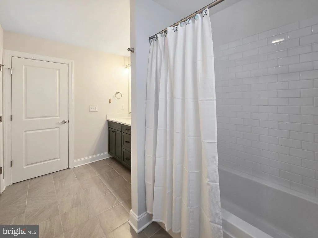 Photo of 33768 CATCHING COVE COURT