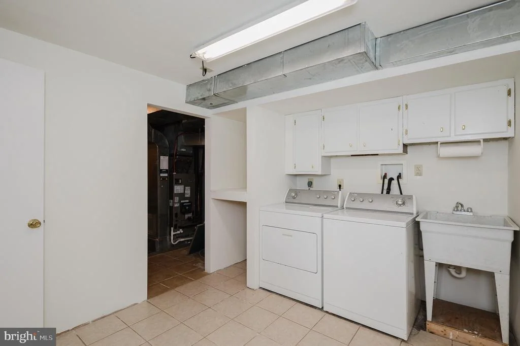 Photo of 406 LABURNUM ROAD
