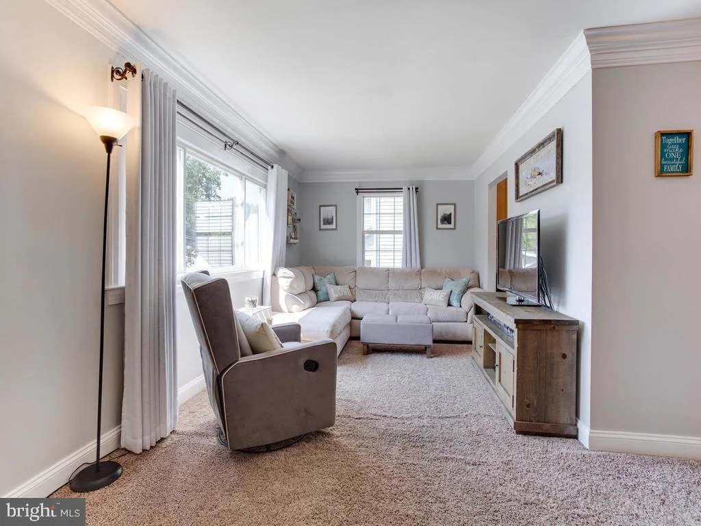 Photo of 132 OAKWOOD ROAD