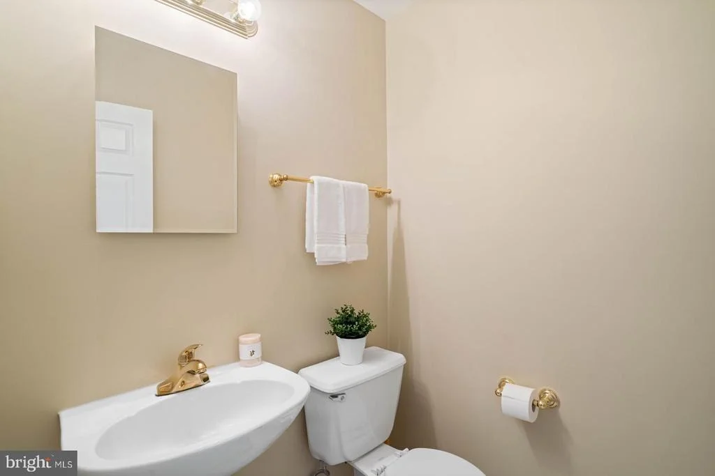 Photo of 20907 GARDENGATE CIRCLE