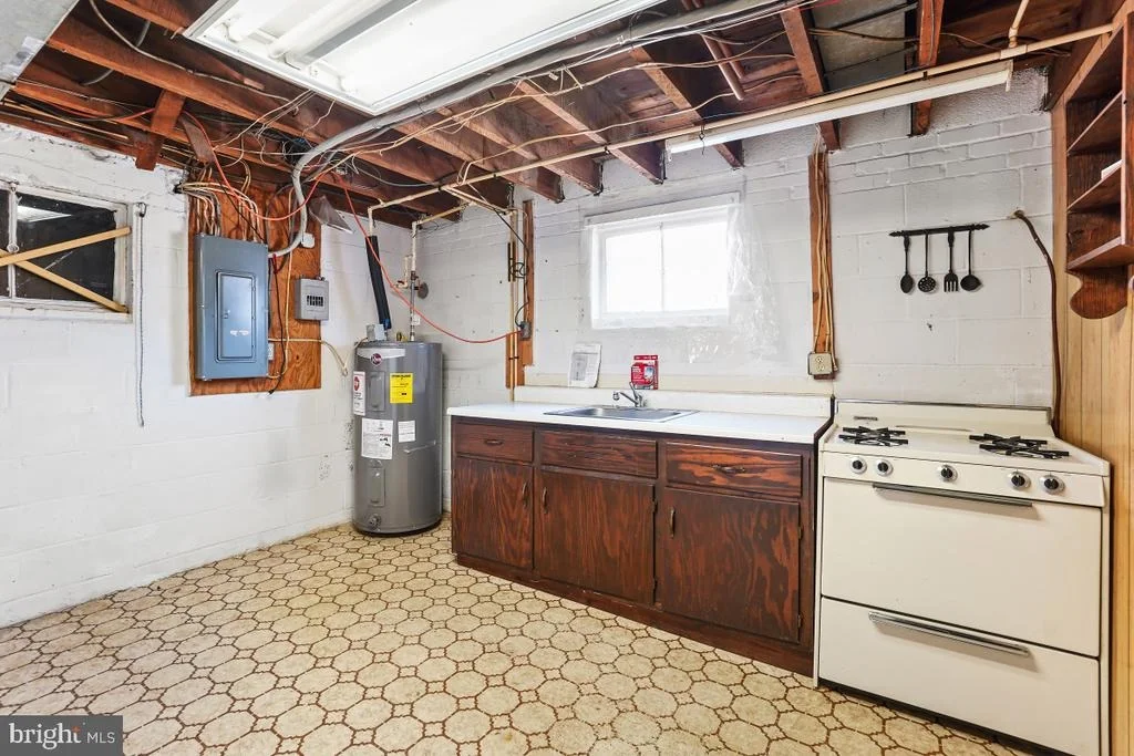 Photo of 18208 MUNCASTER ROAD