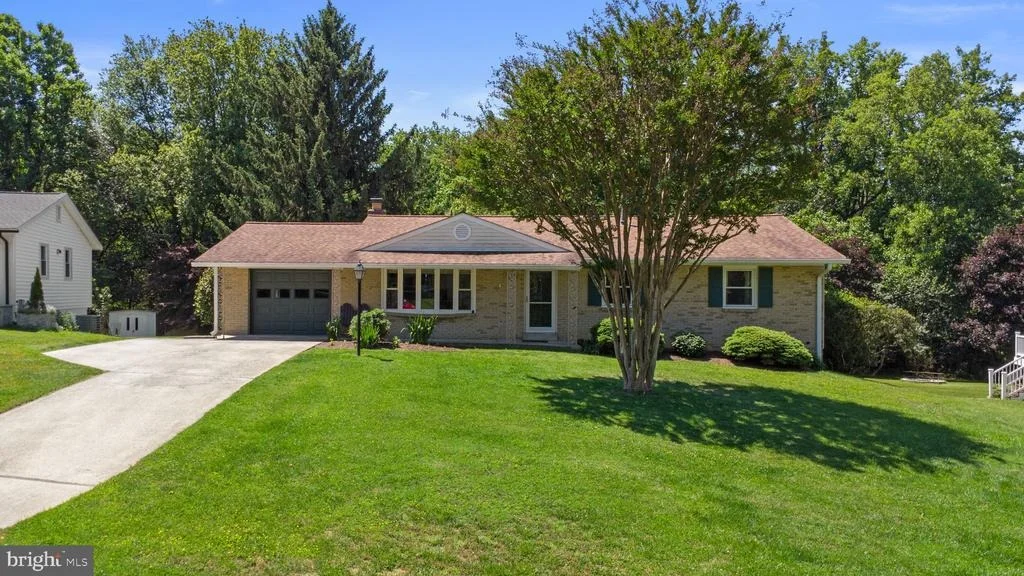 Photo of 9008 EDGEWOOD DRIVE