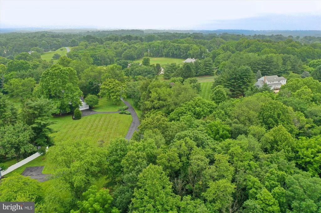 Photo of 22217 CREEKVIEW DRIVE