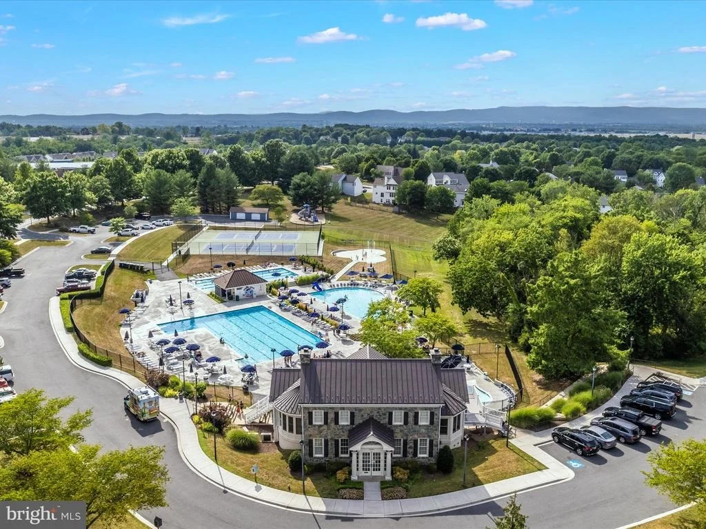 Photo of 6469 SADDLEBROOK LANE