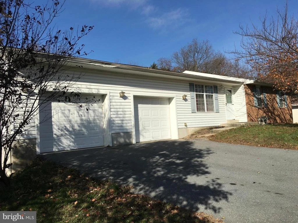 Photo of 7818 METACOMET ROAD