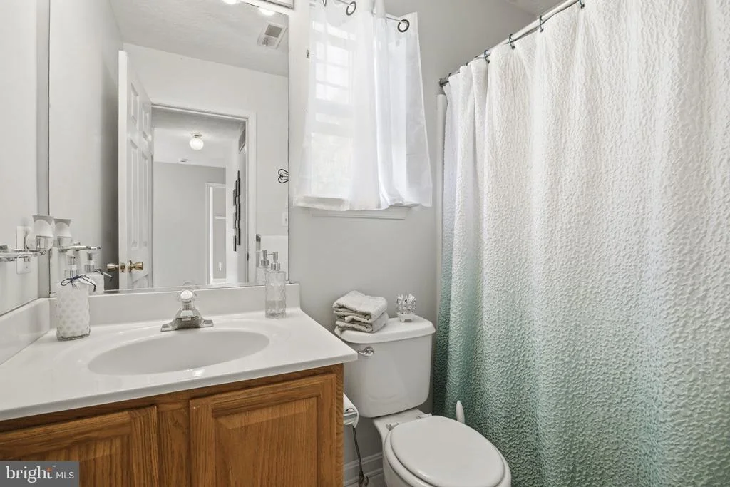 Photo of 736 LUCKY AVENUE