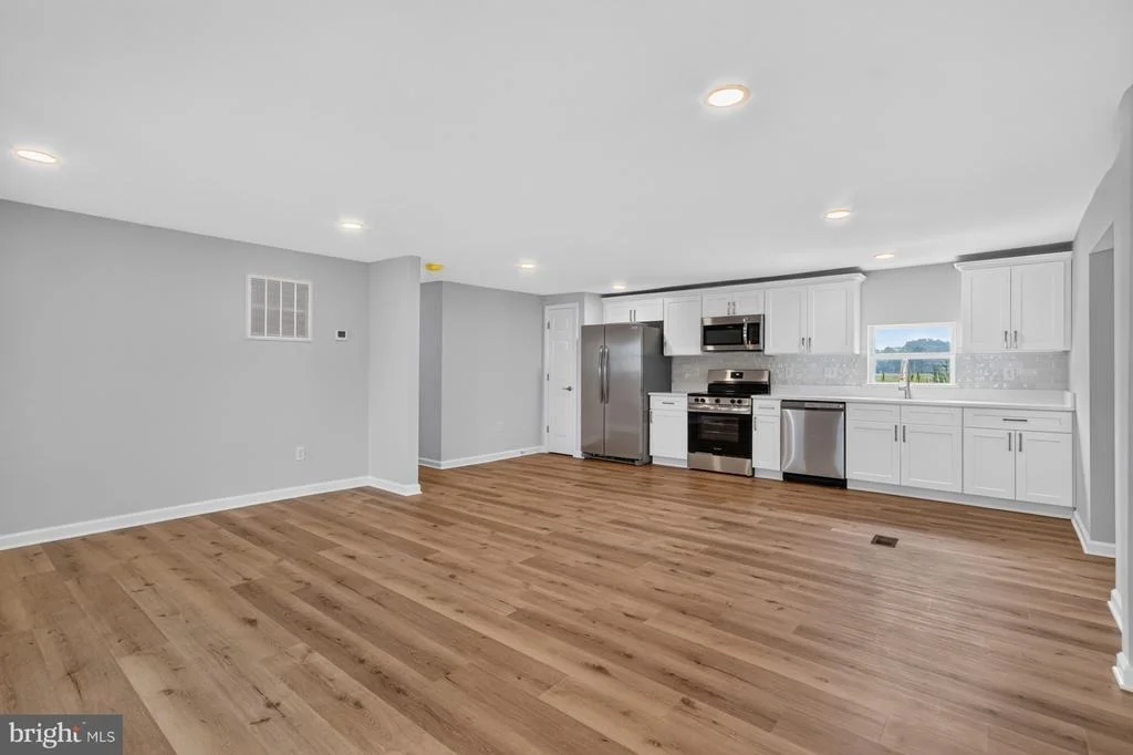 Photo of 33301 MURRAY ROAD
