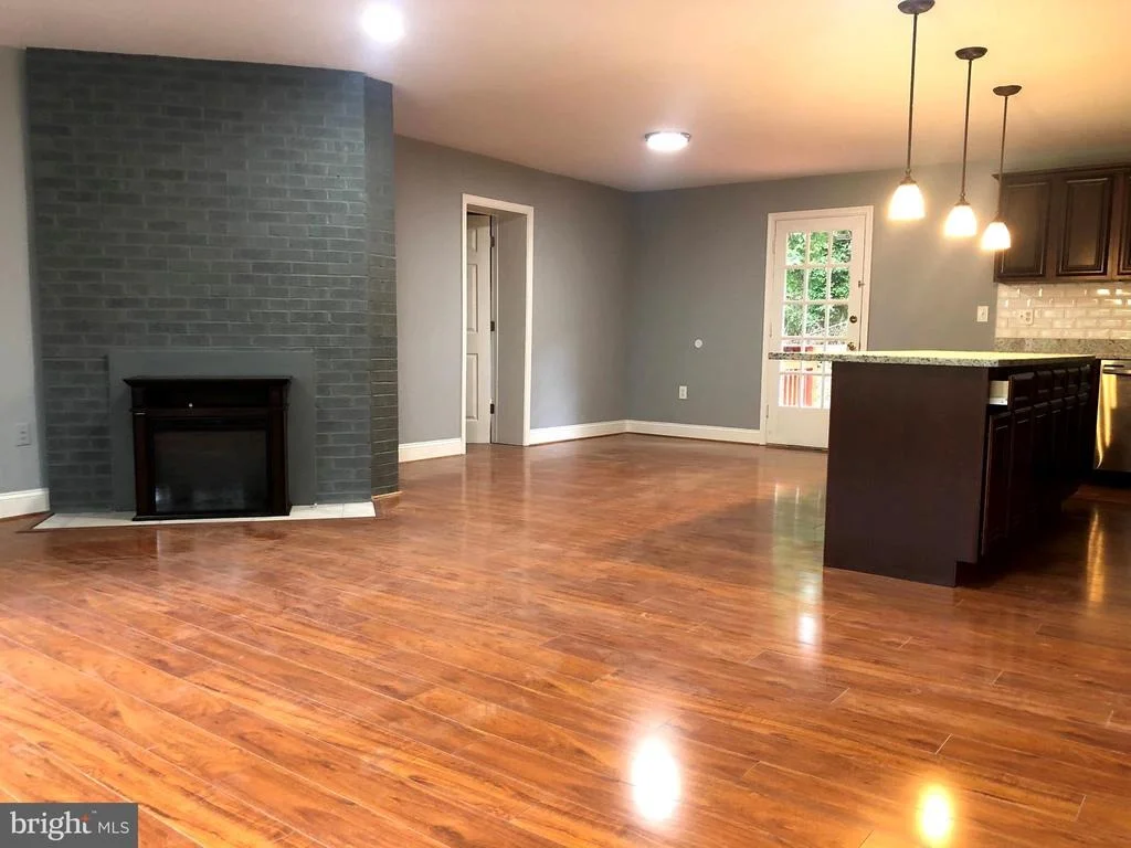 Photo of 6801 TEMPLE HILL ROAD