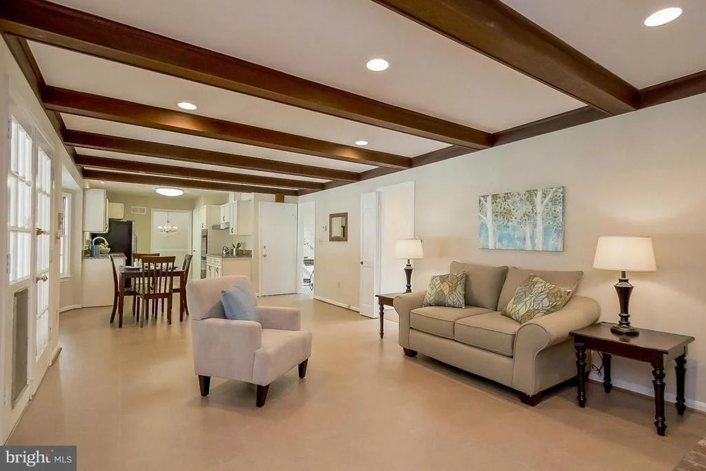 Photo of 2605 VILLAGE LANE