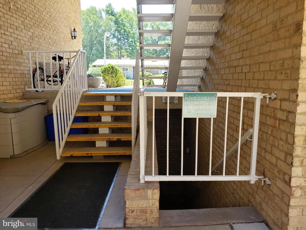 Photo of Unit 31B at 3629 GLEN EAGLES DRIVE