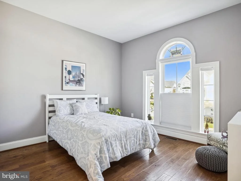 Photo of 2936 LEVEE DRIVE
