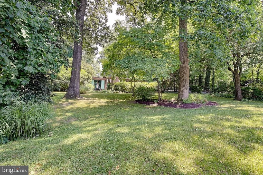 Photo of 1169 LATROBE DRIVE