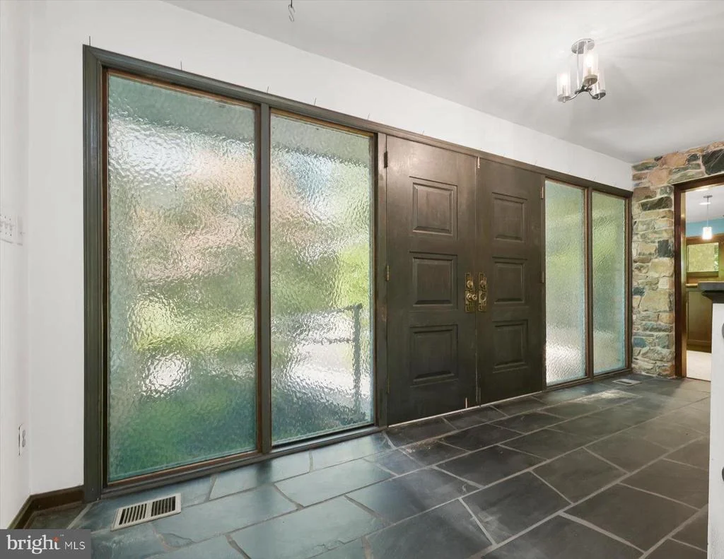 Photo of 13922 WAYSIDE DRIVE