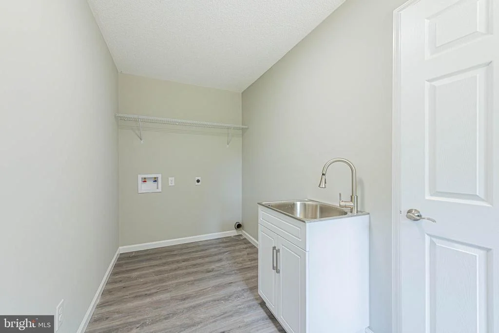 Photo of 30 LEXINGTON DRIVE