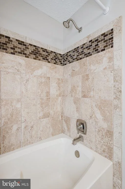 Photo of Unit 207J at 207 OAK LEAF CIRCLE