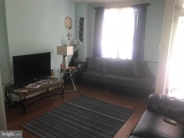 Photo of 2816 THE ALAMEDA