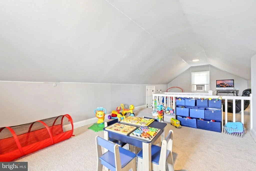Photo of 4214 THORNCLIFF ROAD