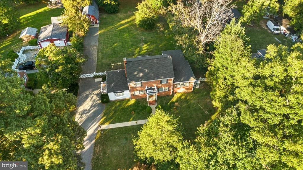 Photo of 7908 BROOKLYN BRIDGE ROAD