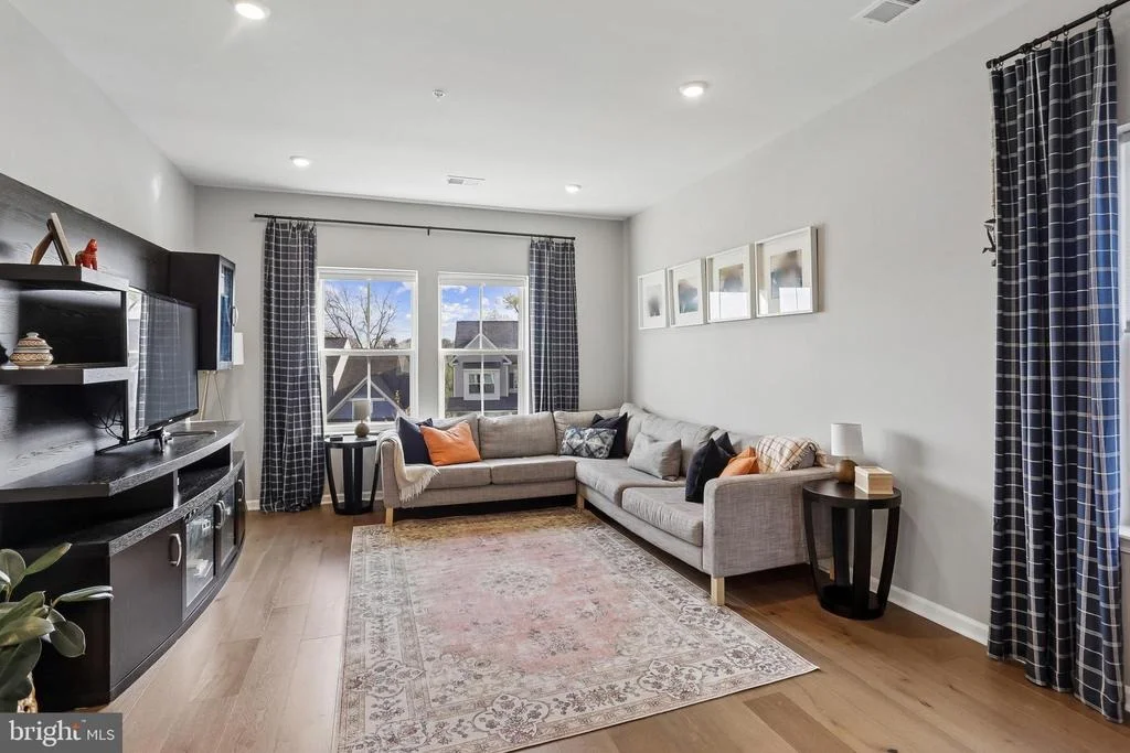 Photo of 1109 SAXTON DRIVE