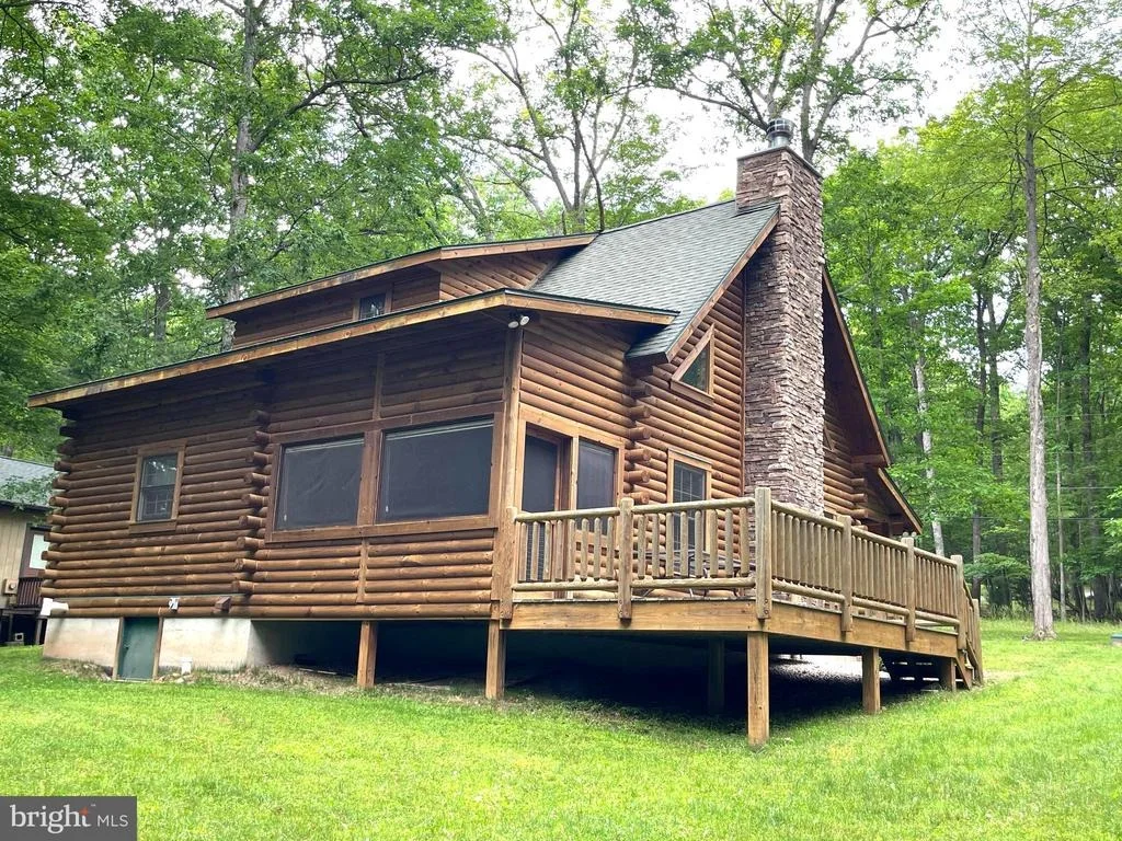 Photo of 185 HIDDEN VALLEY LANE