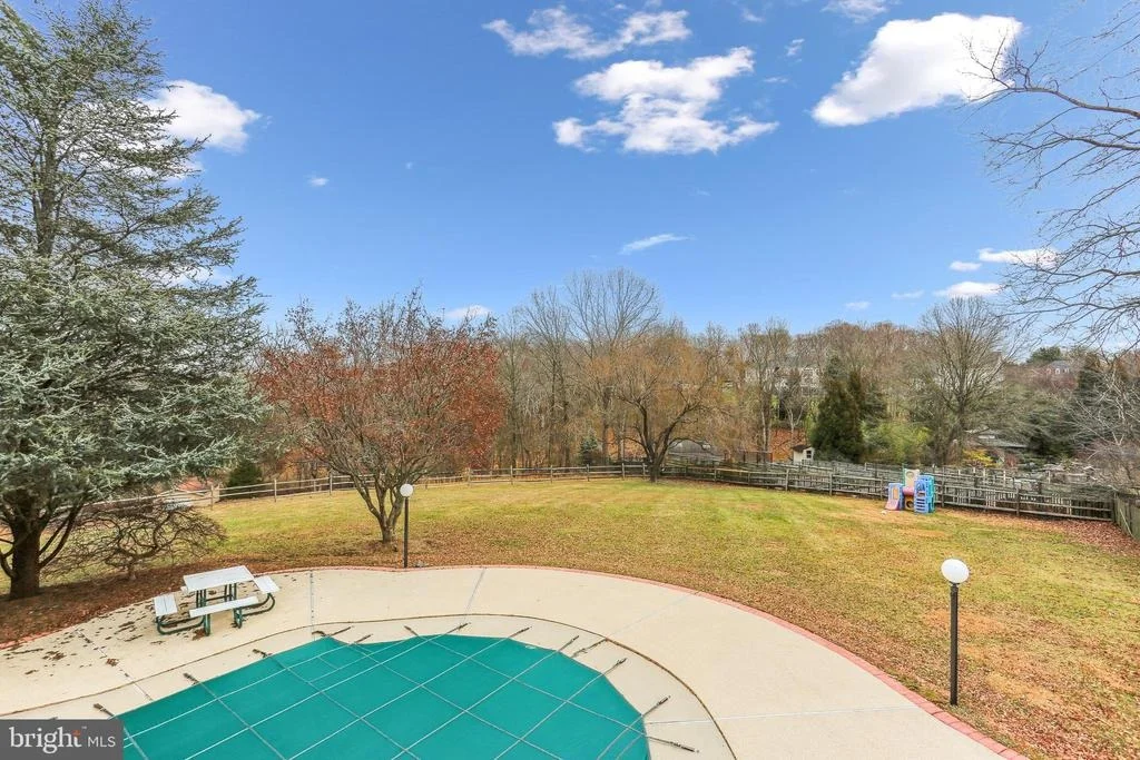 Photo of 9409 THORNEDIKE DRIVE