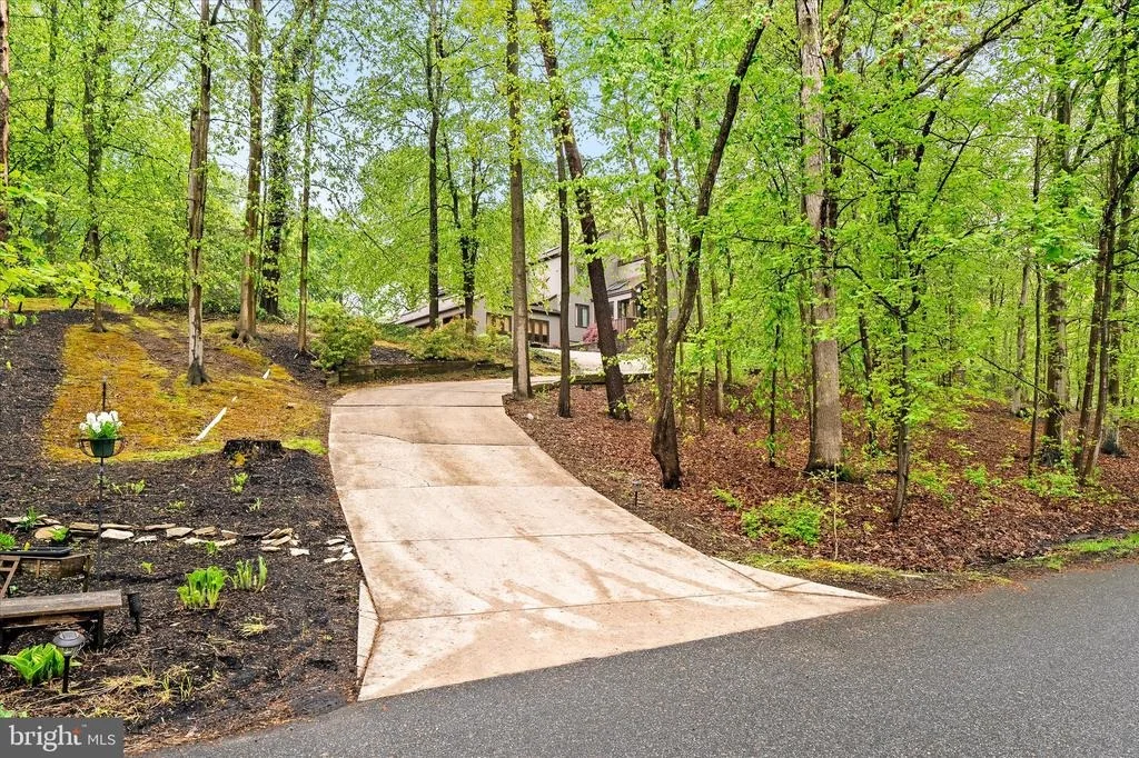 Photo of 621 HANOVER DRIVE