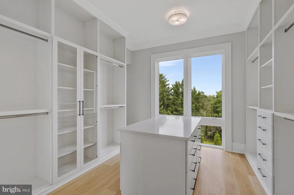 Photo of 1101 CLOVER DRIVE
