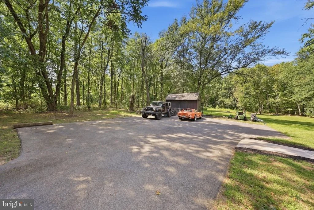 Photo of 10814 POWELL ROAD